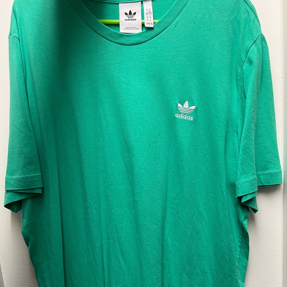 Adidas originals xl tee